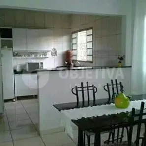 Casa com 3 Quartos à venda, 80m² no Nova Uberlândia, Uberlândia