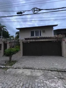 Casa com 4 Quartos à venda, 282m² no Centro, Campos dos Goytacazes