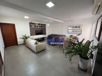 Casa com 4 Quartos à venda, 260m² no Jardim Califórnia, Cuiabá