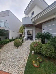 Casa com 5 Quartos à venda, 297m² no Aclimação, Uberlândia
