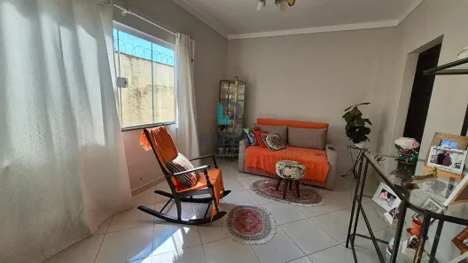 Casa com 3 Quartos à venda, 300m² no Vila Geny, Lorena