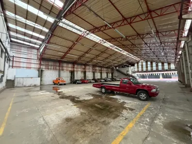 Galpão/Depósito/Armazém para alugar, 2300m² no Jardim Ana Maria, Santo André
