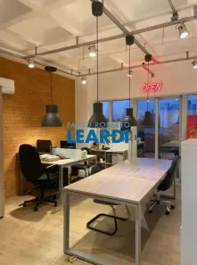 Sala Comercial para alugar, 32m² no Santo Amaro, São Paulo
