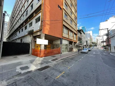 Ponto Comercial para alugar, 400m² no Centro, Juiz de Fora
