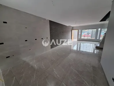 Sobrado com 3 Quartos à venda, 121m² no Pinheirinho, Curitiba