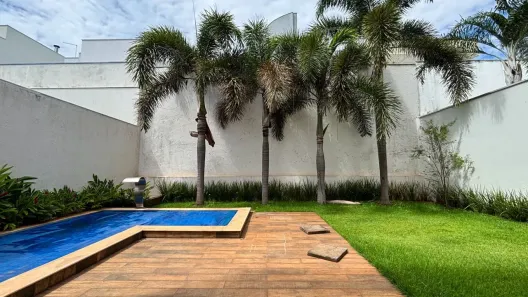 Casa de Condomínio com 5 Quartos à venda, 300m² no Morada da Colina, Uberlândia