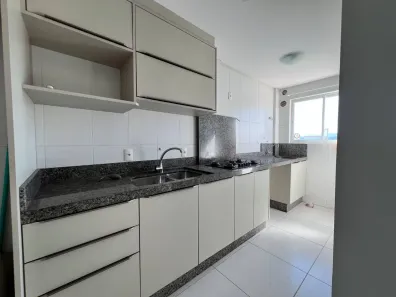 Apartamento com 2 Quartos para alugar, 68m² no Centro, Camboriú