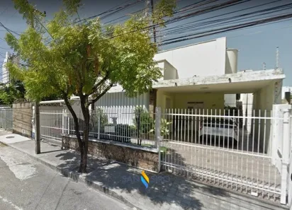 Casa com 8 Quartos à venda, 450m² no Centro, Fortaleza