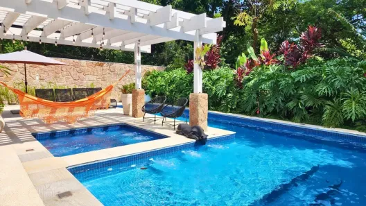 Casa de Condomínio com 6 Quartos à venda, 664m² no Chácara do Refúgio, Carapicuíba