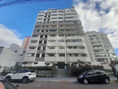 Apartamento com 3 Quartos para alugar, 120m² no Balneário, Florianópolis