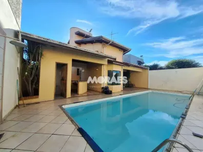 Casa com 2 Quartos à venda, 196m² no Jardim Cruzeiro do Sul, Bauru