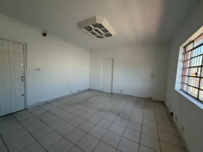 Sala Comercial para alugar, 32m² no Vila Zat, São Paulo
