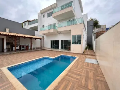 Casa de Condomínio com 4 Quartos à venda, 320m² no São Pedro, Juiz de Fora