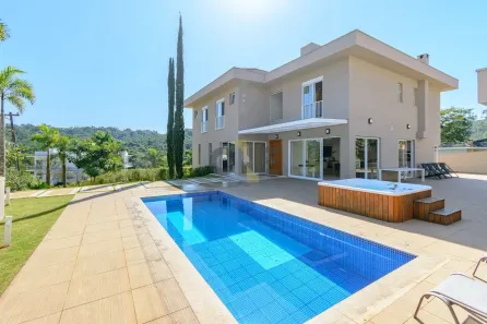 Casa de Condomínio com 4 Quartos à venda, 420m² no Jardim Indaiá, Embu das Artes