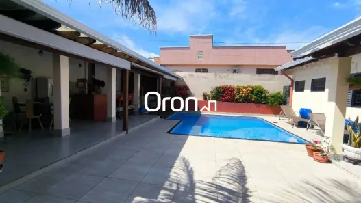 Sobrado com 4 Quartos à venda, 307m² no Parque Industrial de Goiânia, Goiânia