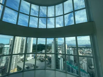 Apartamento com 4 Quartos à venda, 240m² no Centro, Balneário Camboriú