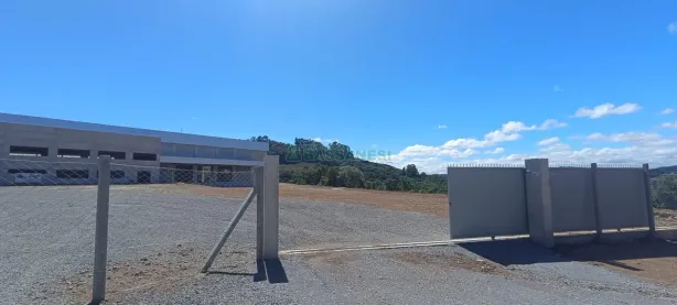 Galpão/Depósito/Armazém para alugar, 4000m² no , Flores da Cunha