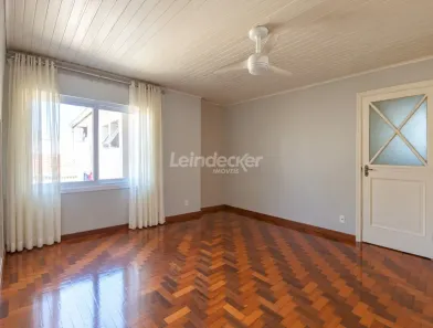 Apartamento com 3 Quartos para alugar, 100m² no São Geraldo, Porto Alegre