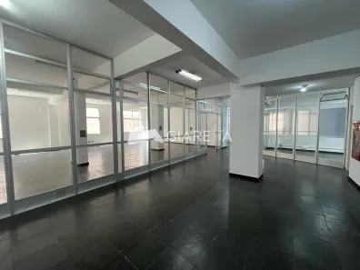 Sala Comercial para alugar, 703m² no Centro, Toledo