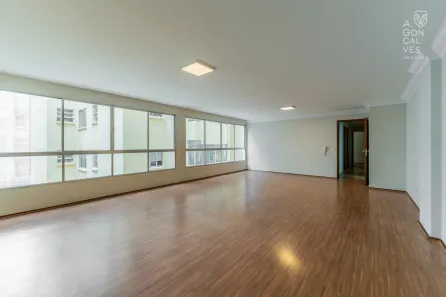 Apartamento com 3 Quartos à venda, 143m² no Centro, Curitiba