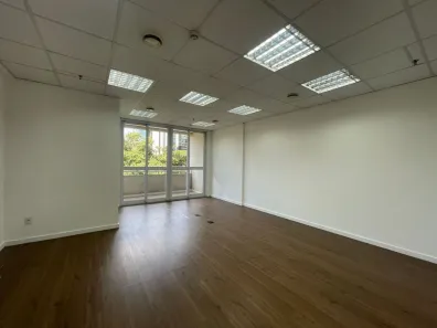 Sala Comercial para venda ou aluguel, 46m² no Chácara Santo Antônio (Zona Sul), São Paulo