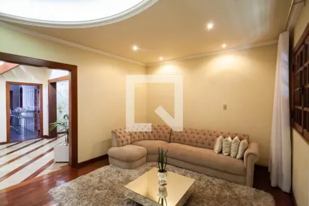 Casa com 4 Quartos à venda, 250m² no Ouro Preto, Belo Horizonte