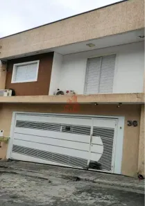 Sobrado com 5 Quartos à venda, 158m² no Vila Lourdes, Carapicuíba