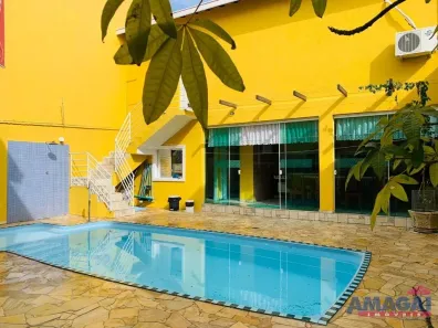 Sobrado com 3 Quartos à venda, 255m² no Jardim Terras de Santa Helena, Jacareí