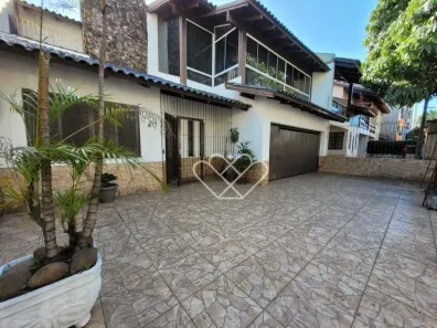 Casa com 3 Quartos à venda, 349m² no Jardim Itu, Porto Alegre