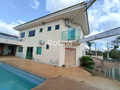 Casa com 4 Quartos à venda, 392m² no Jardim Inconfidência, Uberlândia