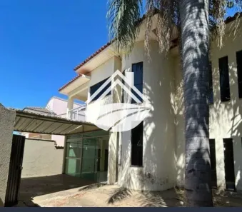 Sobrado com 3 Quartos à venda, 300m² no Plano Diretor Sul, Palmas