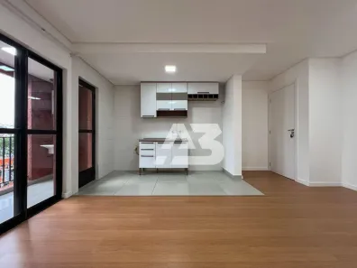 Apartamento com 2 Quartos para alugar, 52m² no Tingui, Curitiba