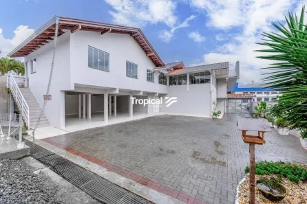 Apartamento com 3 Quartos para alugar, 79m² no Itoupava Central, Blumenau