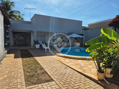 Casa com 3 Quartos à venda, 190m² no Plano Diretor Sul, Palmas