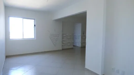 Apartamento com 3 Quartos para alugar, 50m² no Centro, Pelotas