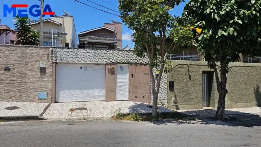 Casa com 4 Quartos à venda, 206m² no Engenheiro Luciano Cavalcante, Fortaleza
