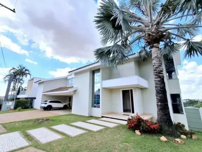 Casa com 4 Quartos para alugar, 20m² no Jardim Alvorada, Marília