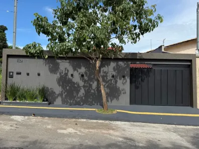 Casa com 3 Quartos à venda, 110m² no Jardim dos Buritis, Aparecida de Goiânia