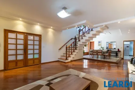Sobrado com 3 Quartos à venda, 248m² no Vila Clementino, São Paulo