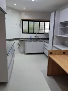 Casa com 4 Quartos para venda ou aluguel, 360m² no Alphaville, Santana de Parnaíba