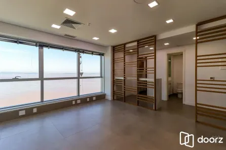 Sala Comercial com 2 Quartos à venda, 80m² no Cristal, Porto Alegre