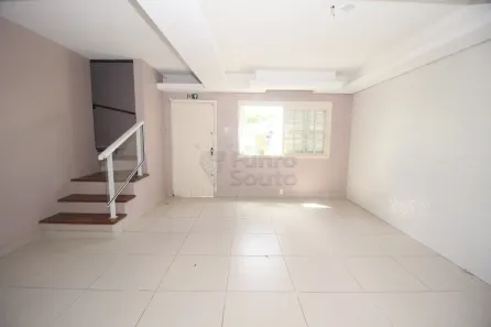 Casa com 4 Quartos para alugar, 250m² no Centro, Pelotas