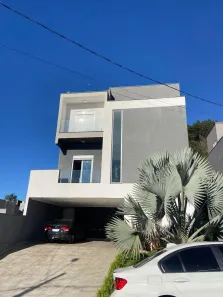 Casa de Condomínio com 5 Quartos para venda ou aluguel, 300m² no Caputera, Arujá