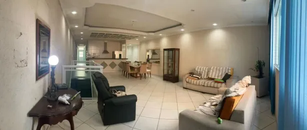 Sobrado com 3 Quartos à venda, 220m² no Vila Mathias, Santos