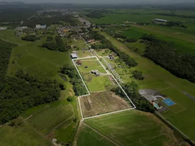 Fazenda/Sítio com 3 Quartos à venda, 312m² no , Joinville