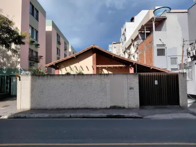 Casa com 3 Quartos para alugar, 290m² no Jardim Camburi, Vitória