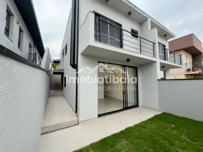 Casa com 3 Quartos para venda ou aluguel, 150m² no Jardim Maristela, Atibaia