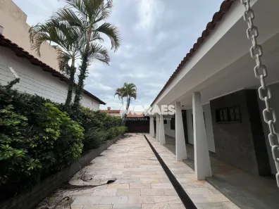 Casa com 4 Quartos para alugar, 308m² no Jardim América, Bauru