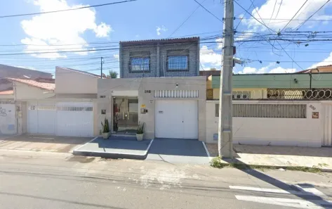 Casa com 3 Quartos à venda, 230m² no Parque Araxá, Fortaleza