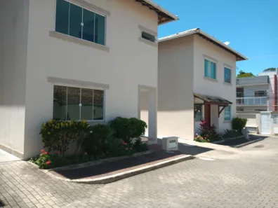Casa de Condomínio com 2 Quartos à venda, 76m² no Residencial Camping do Bosque, Rio das Ostras